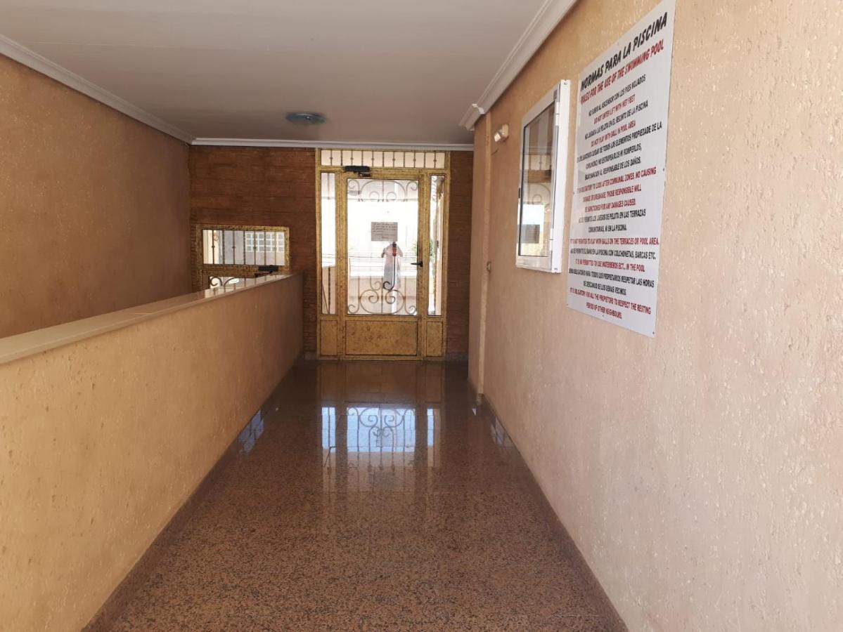Apartamento 9 De Octubre Los Montesinos Exteriér fotografie